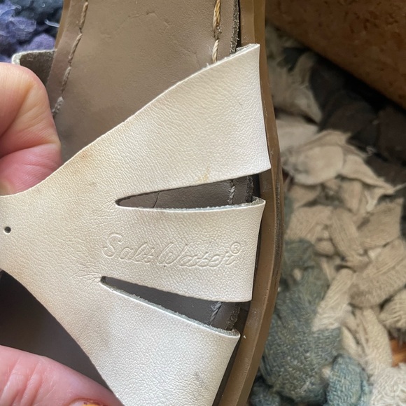 Salt Water Sandals White Waterproof Leather 8.5 - Picture 2 of 5